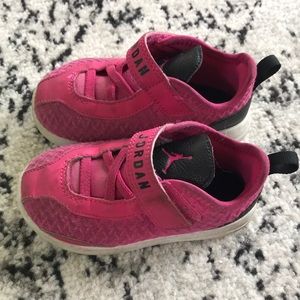 Nike Jordan Girls Velcro strap Sneakers